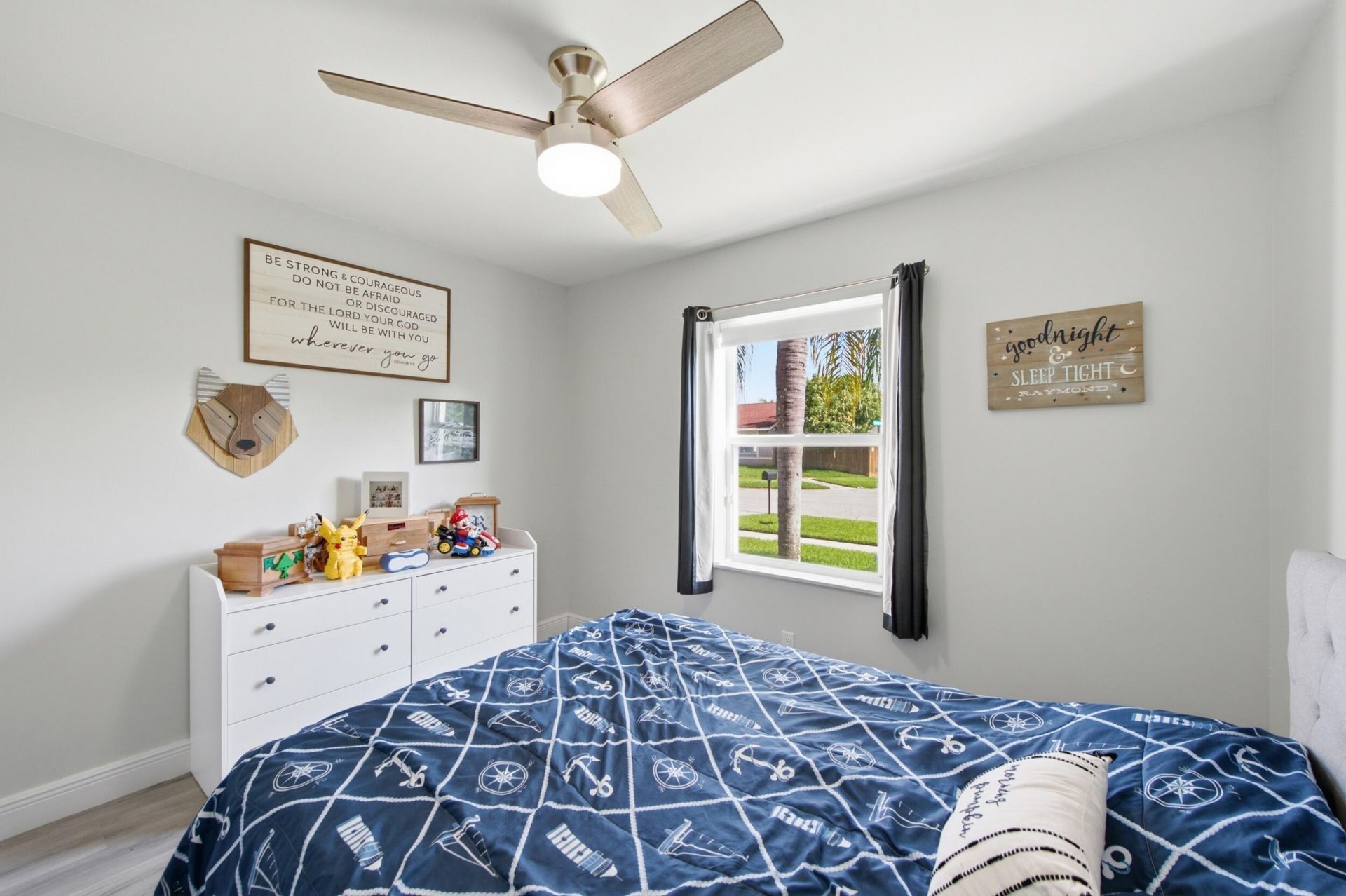 5635 Lake George Place, Lake Worth, FL 33463 Photo