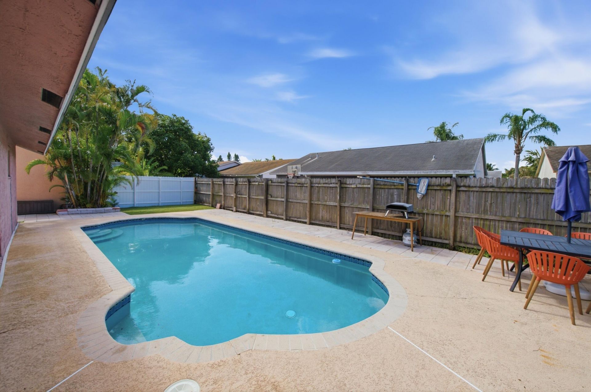 5635 Lake George Place, Lake Worth, FL 33463 Photo