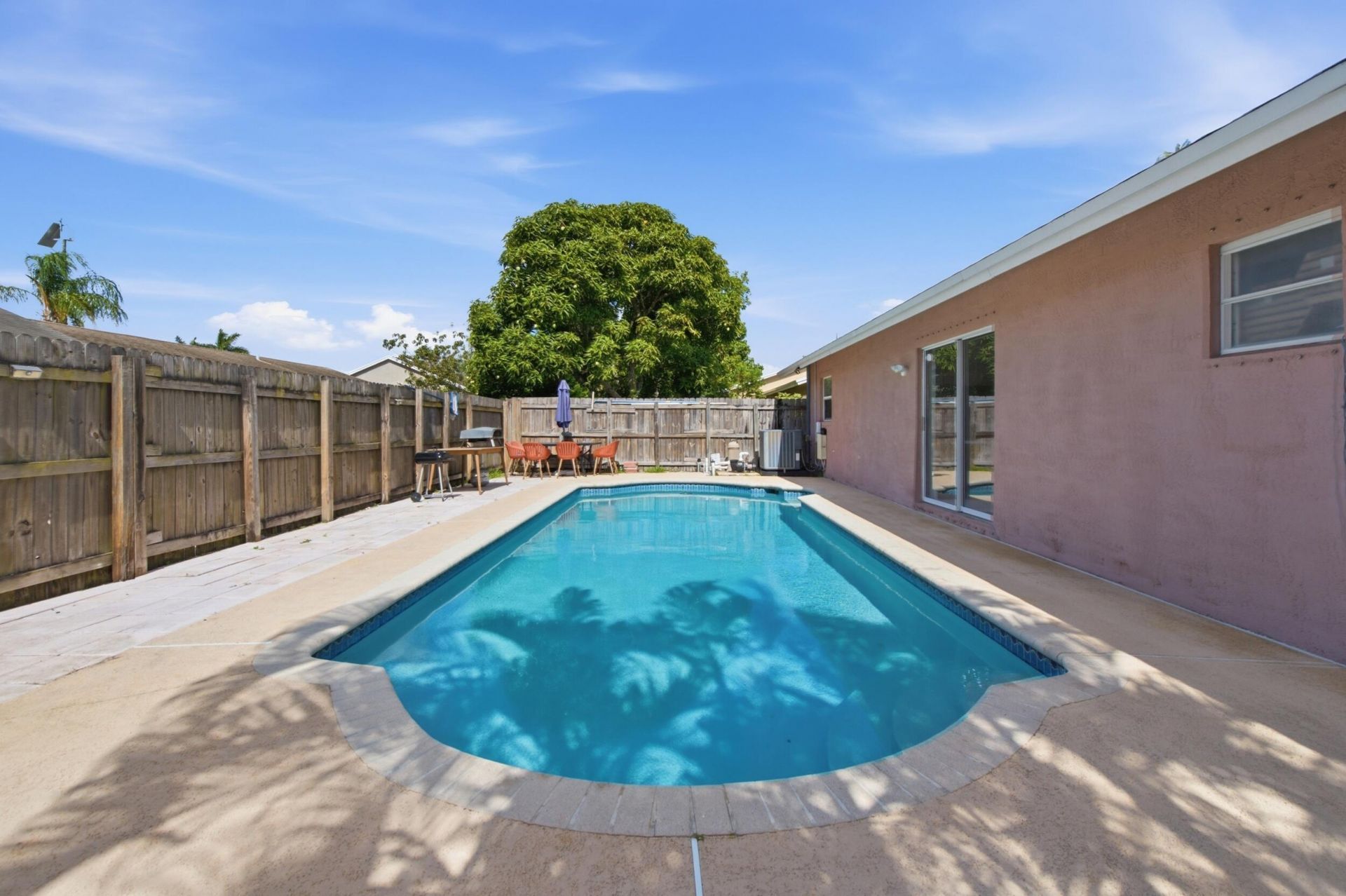 5635 Lake George Place, Lake Worth, FL 33463 Photo