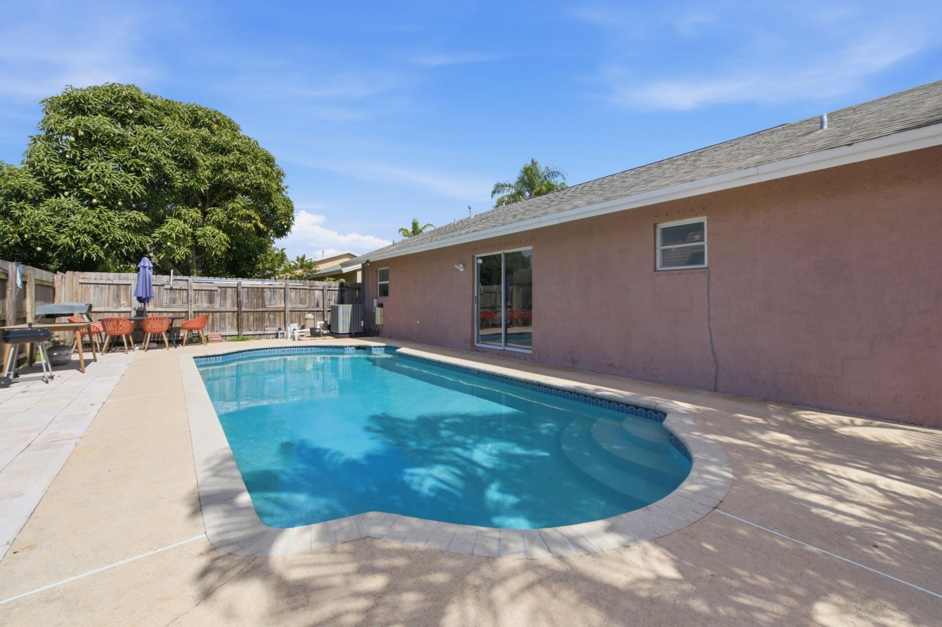 5635 Lake George Place, Lake Worth, FL 33463 Photo
