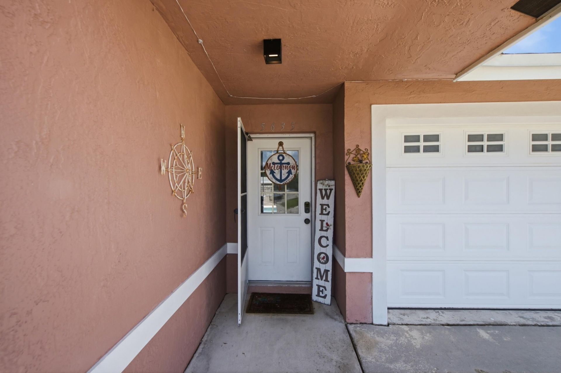 5635 Lake George Place, Lake Worth, FL 33463 Photo