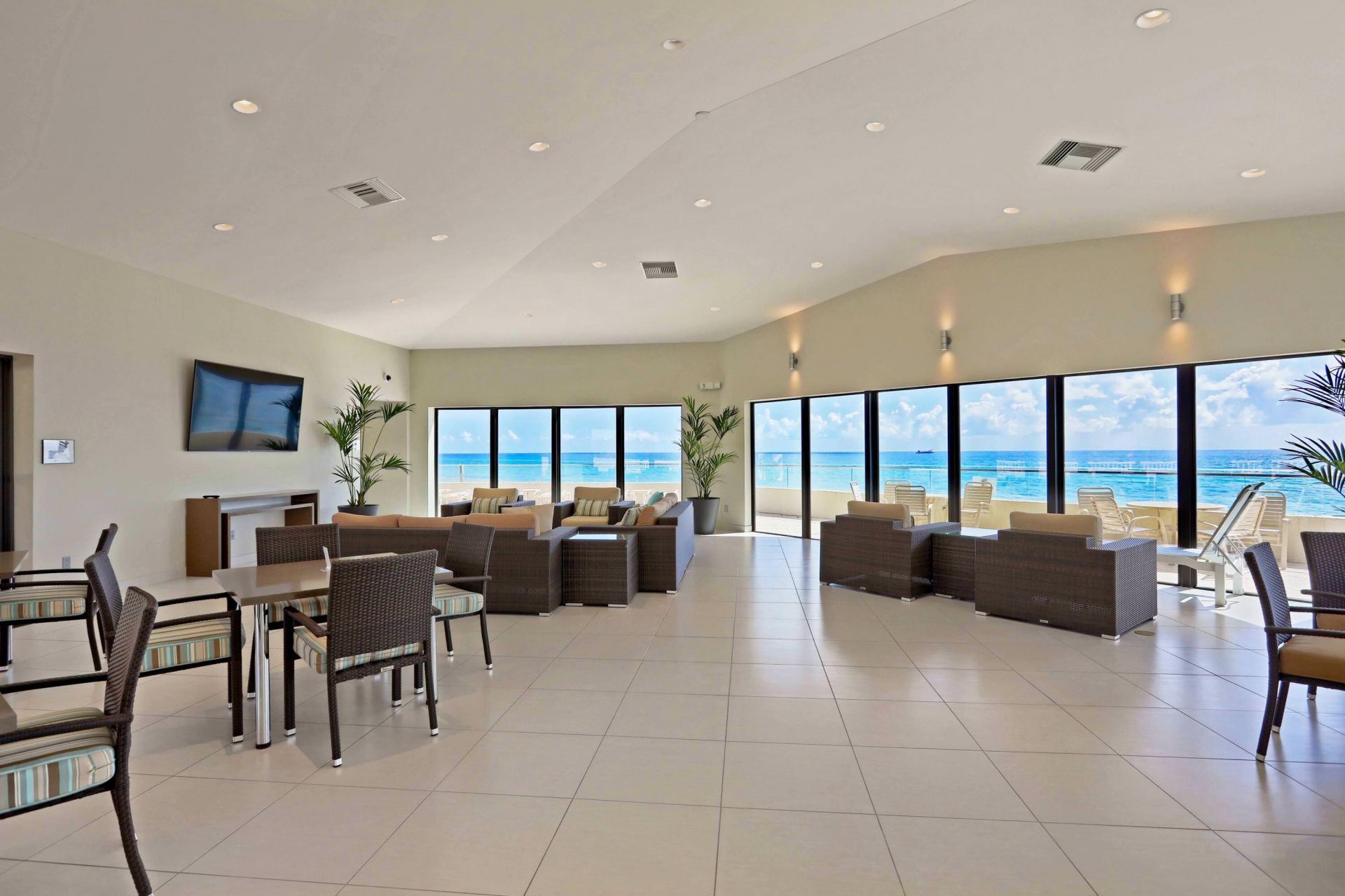 5510 N Ocean Drive, Unit 24d, Singer Island, FL 33404 Photo
