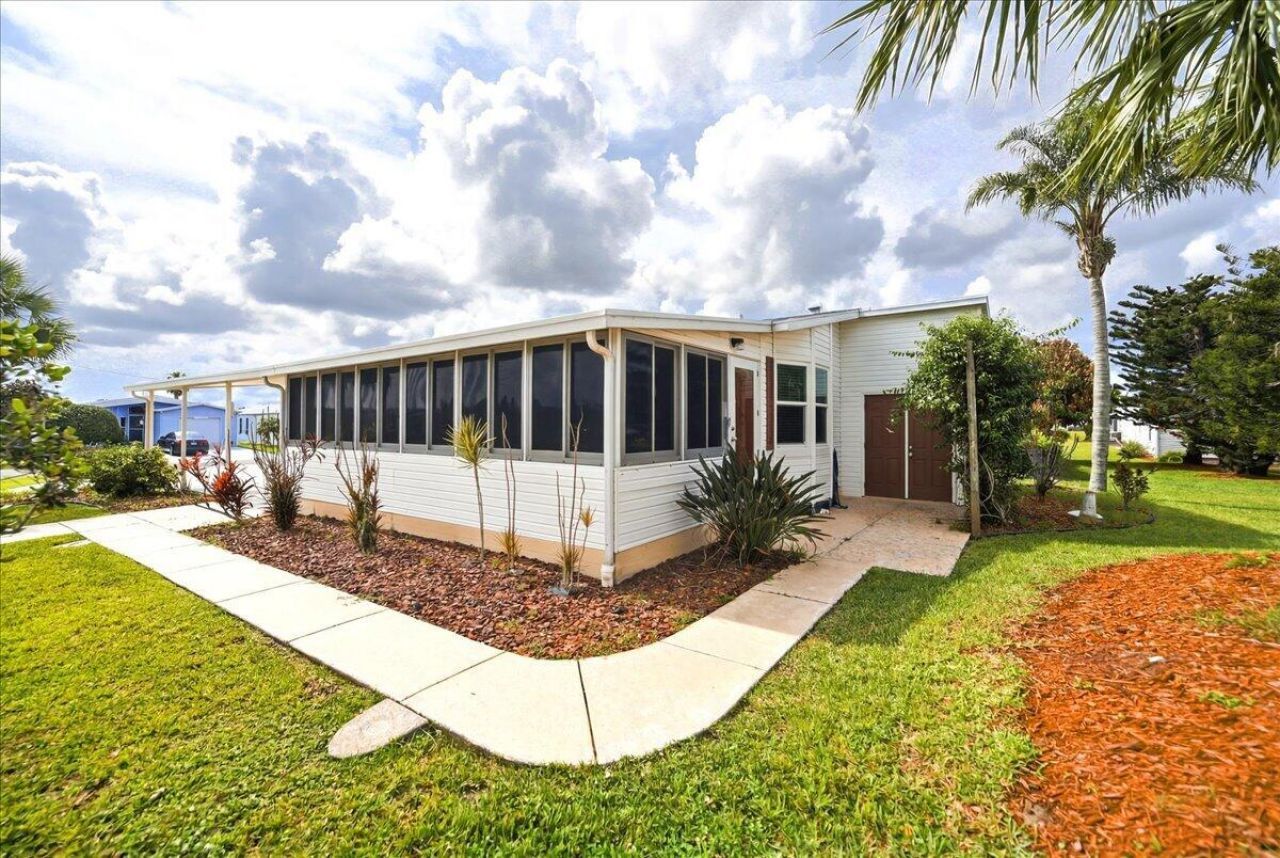 8391 Delphinium Court, Port Saint Lucie, FL 34952 Photo