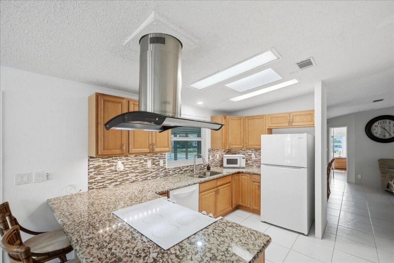 8391 Delphinium Court, Port Saint Lucie, FL 34952 Photo