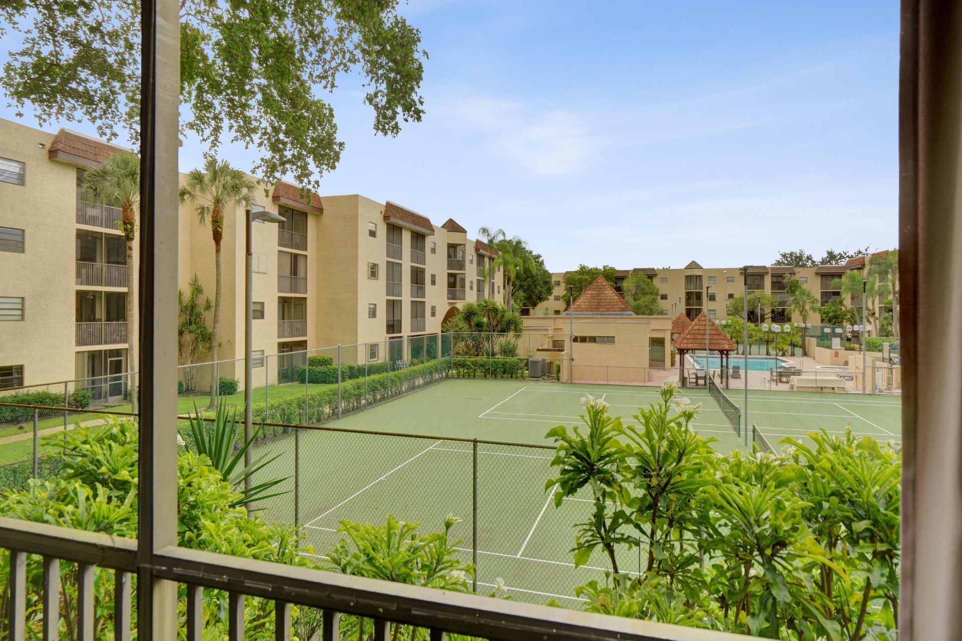 10451 W Broward Boulevard, Unit 205, Plantation, FL 33324 Photo