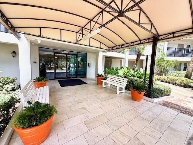2681 S Course Drive, Unit 712, Pompano Beach, FL 33069 Photo
