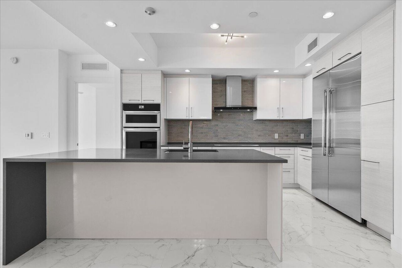 1 Water Club Way, Unit 604, North Palm Beach, FL 33408 Photo