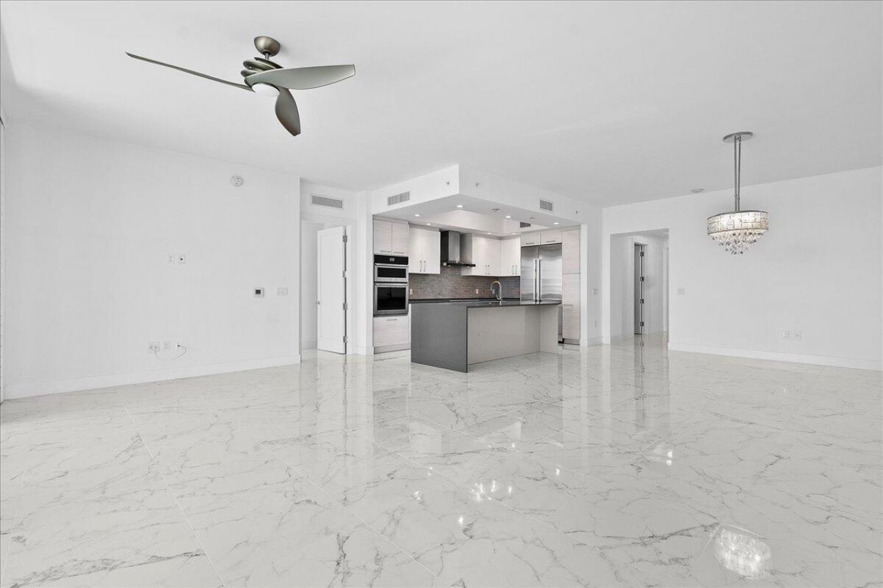 1 Water Club Way, Unit 604, North Palm Beach, FL 33408 Photo