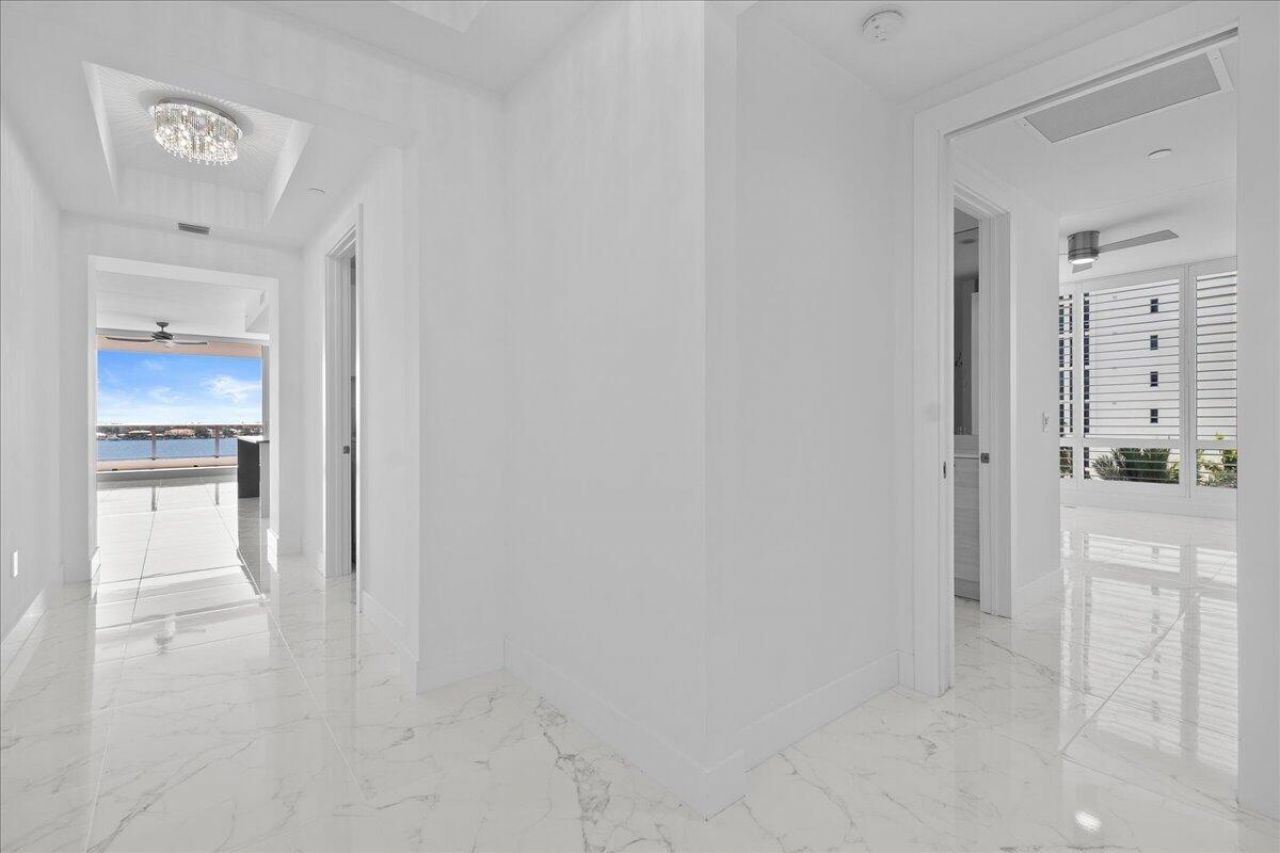 1 Water Club Way, Unit 604, North Palm Beach, FL 33408 Photo