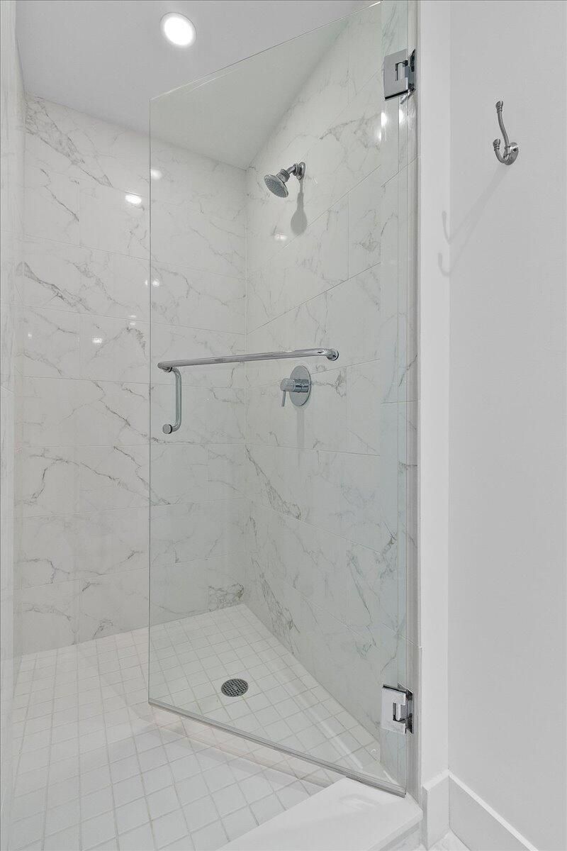 1 Water Club Way, Unit 604, North Palm Beach, FL 33408 Photo