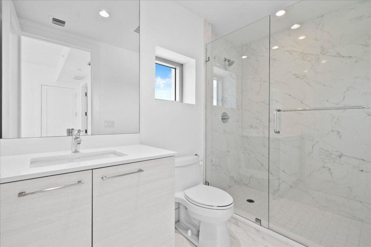 1 Water Club Way, Unit 604, North Palm Beach, FL 33408 Photo