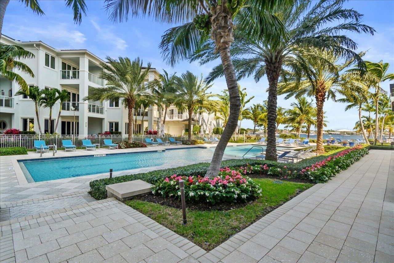 1 Water Club Way, Unit 604, North Palm Beach, FL 33408 Photo