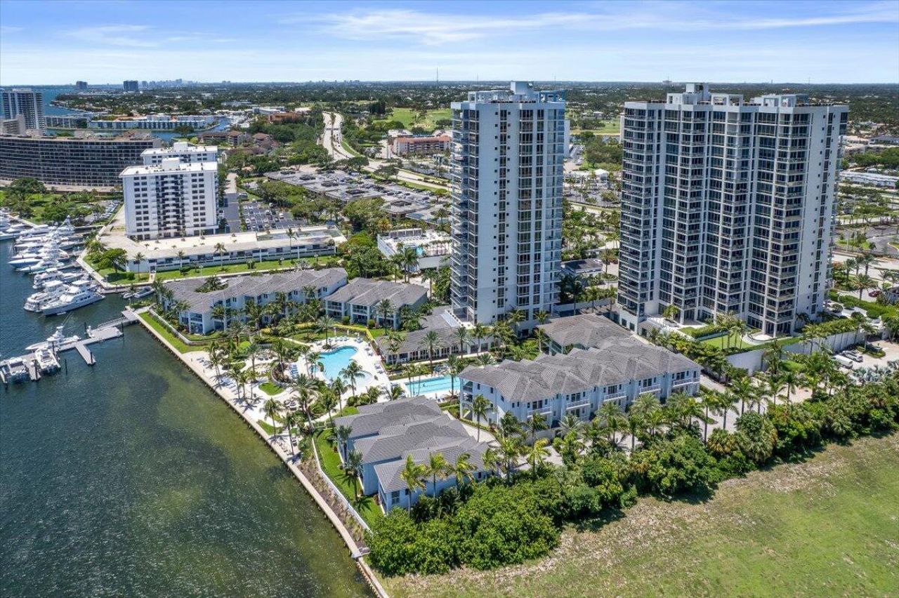 1 Water Club Way, Unit 604, North Palm Beach, FL 33408 Photo
