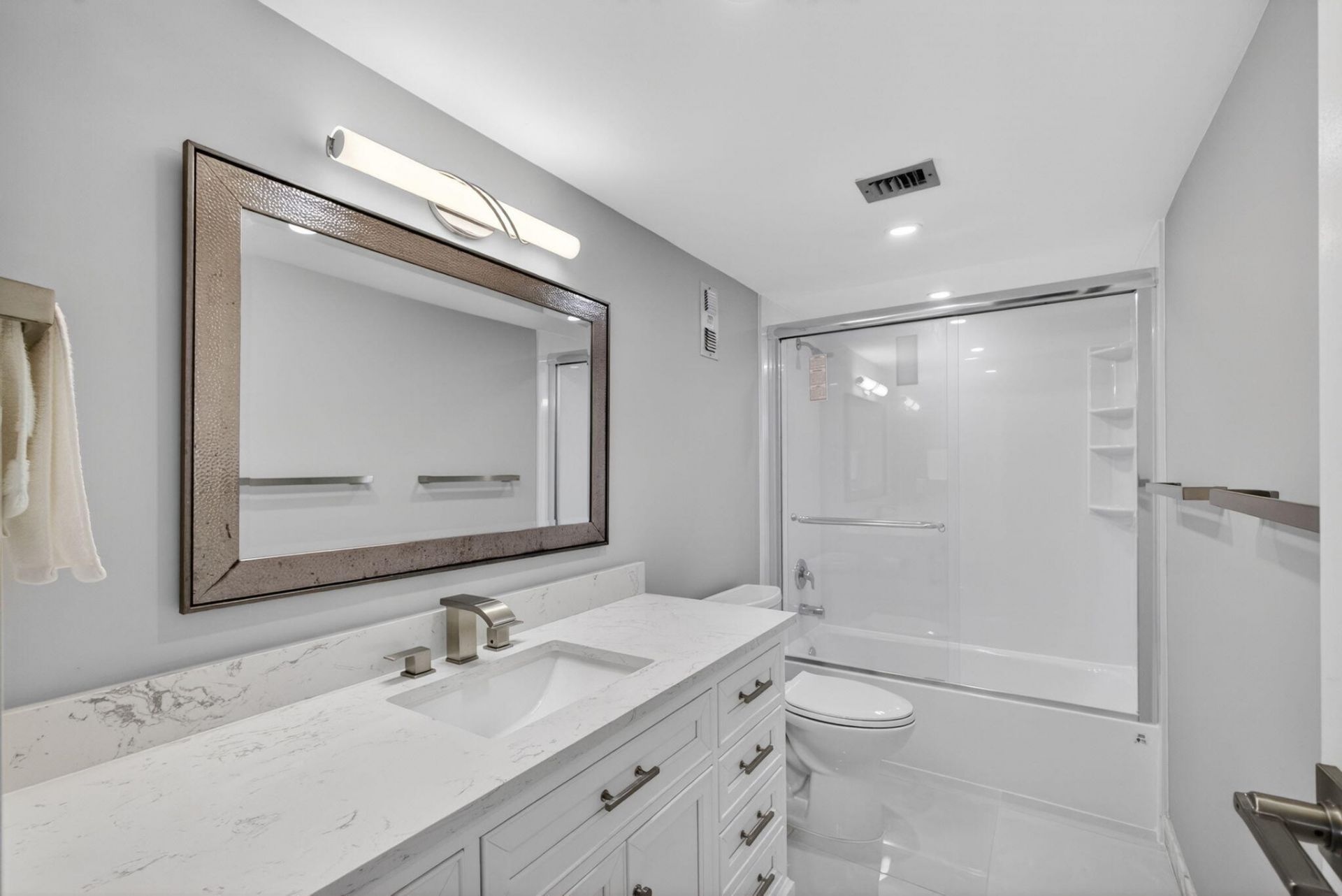 5440 N Ocean Drive, Unit 807, Singer Island, FL 33404 Photo