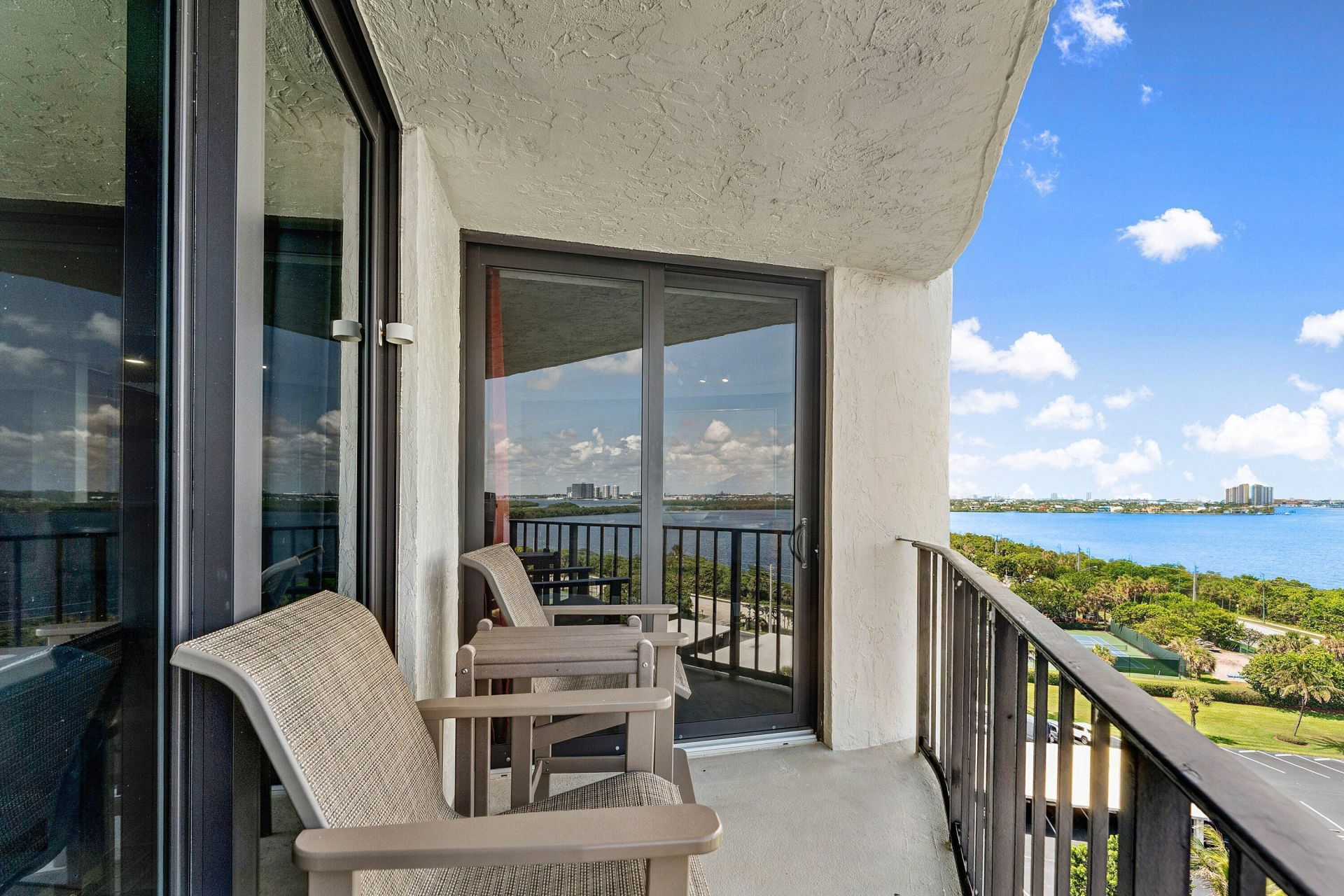 5420 N Ocean Drive, Unit 905, West Palm Beach, FL 33404 Photo