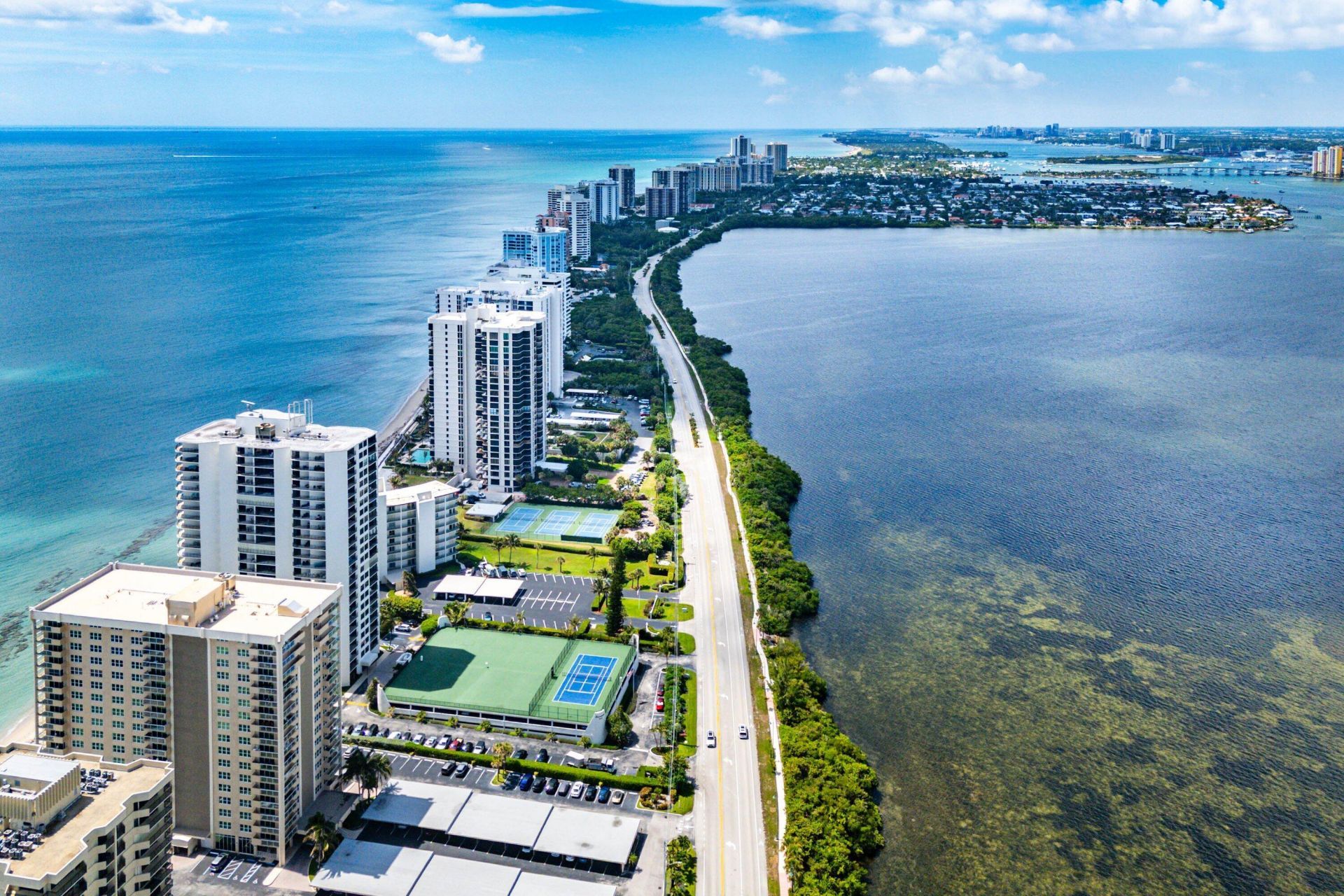5420 N Ocean Drive, Unit 905, West Palm Beach, FL 33404 Photo