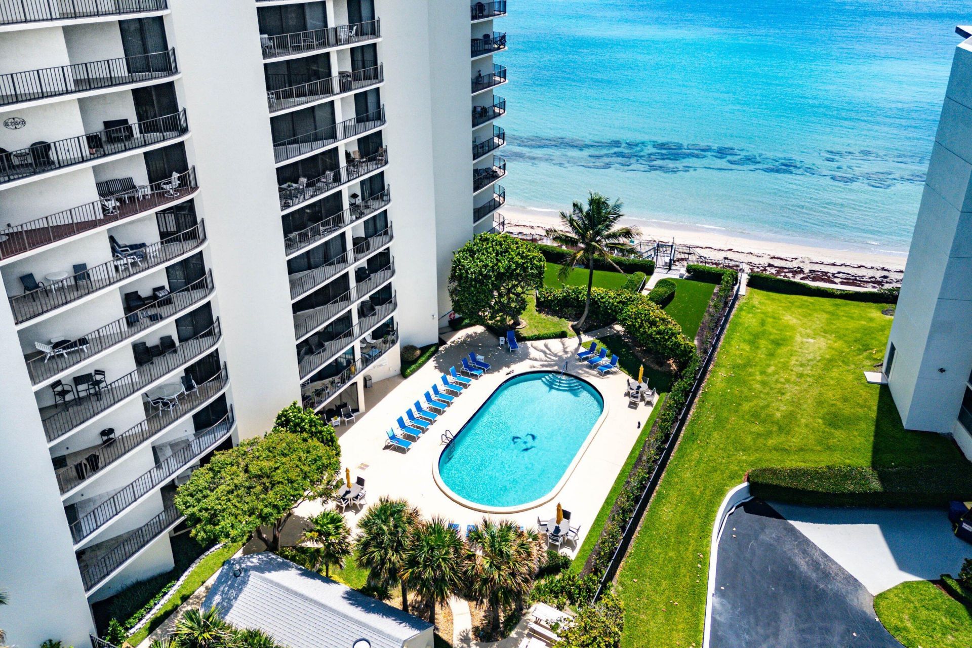5420 N Ocean Drive, Unit 905, West Palm Beach, FL 33404 Photo
