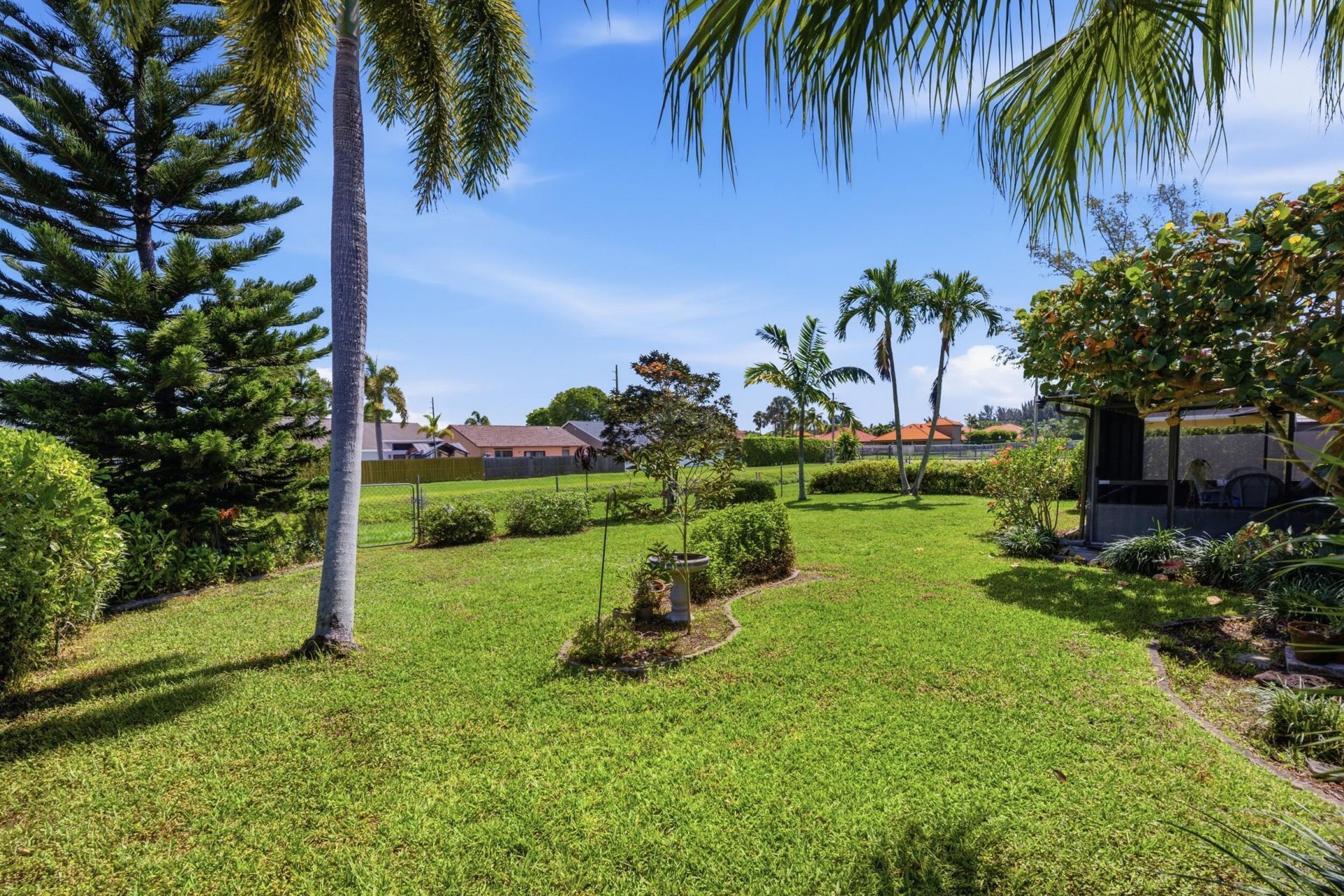 5053 N Saint John Ave Avenue N, Boynton Beach, FL 33472 Photo