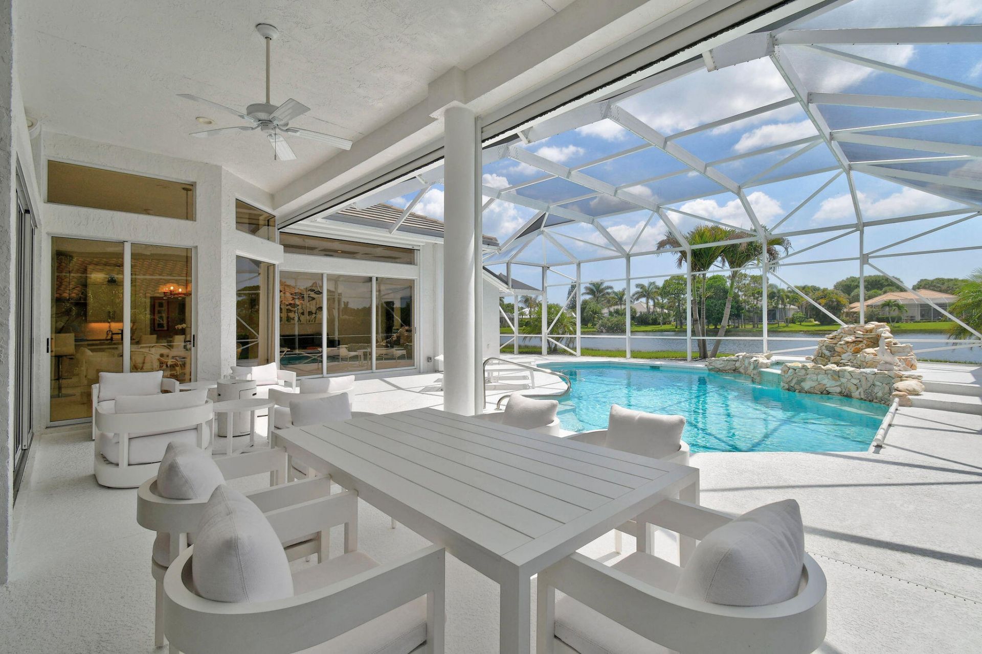 8091 SE Woodlake Lane W, Hobe Sound, FL 33455 Photo