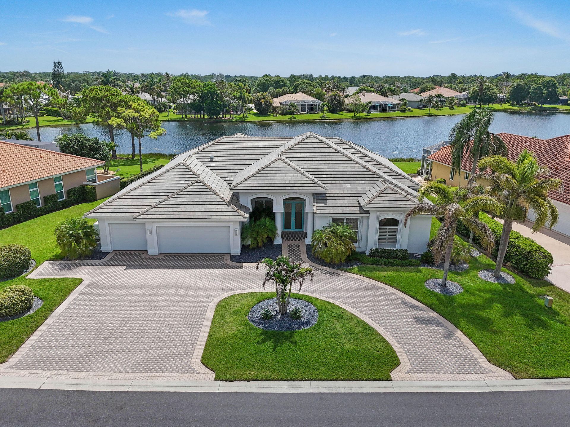 8091 SE Woodlake Lane W, Hobe Sound, FL 33455 Photo