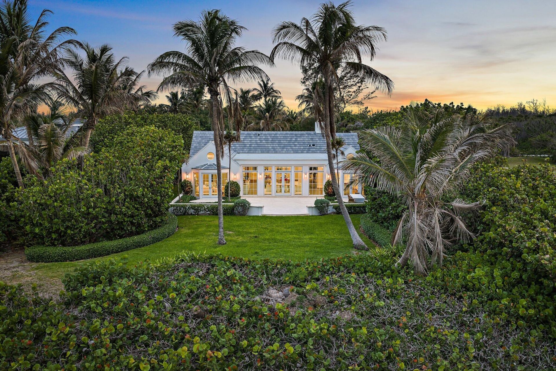 43 N Beach Road, Hobe Sound, FL 33455 Photo