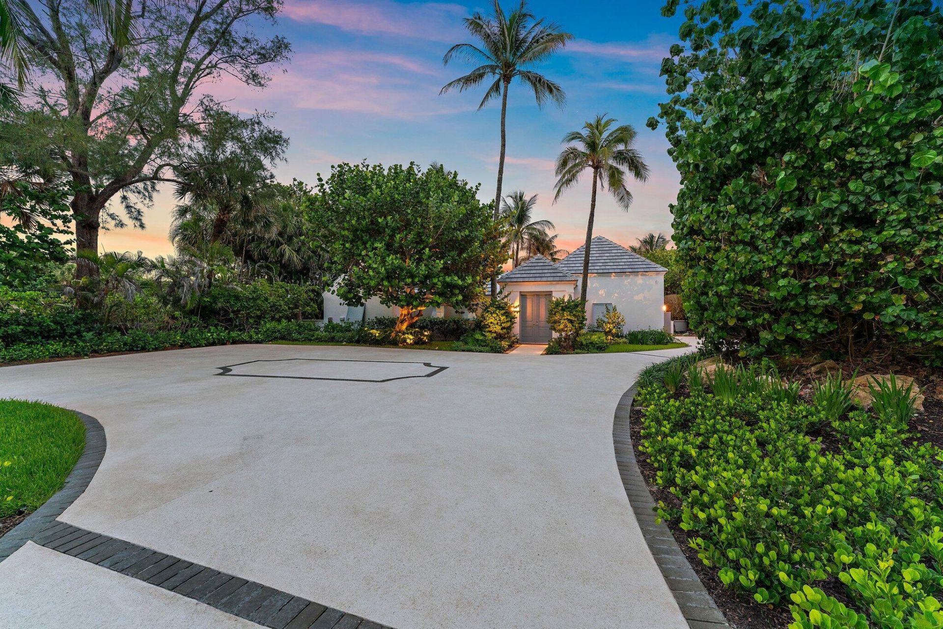 43 N Beach Road, Hobe Sound, FL 33455 Photo