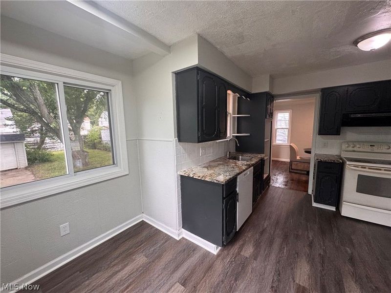 16611 Eldamere Avenue, Cleveland, OH 44128 Photo 15