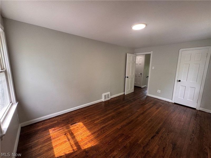 16611 Eldamere Avenue, Cleveland, OH 44128 Photo 19