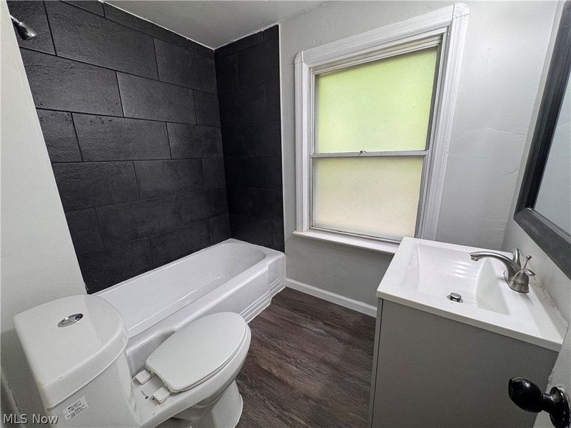16611 Eldamere Avenue, Cleveland, OH 44128 Photo 20