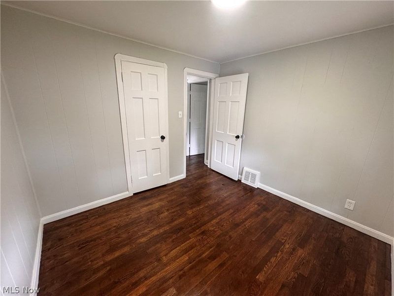 16611 Eldamere Avenue, Cleveland, OH 44128 Photo 24