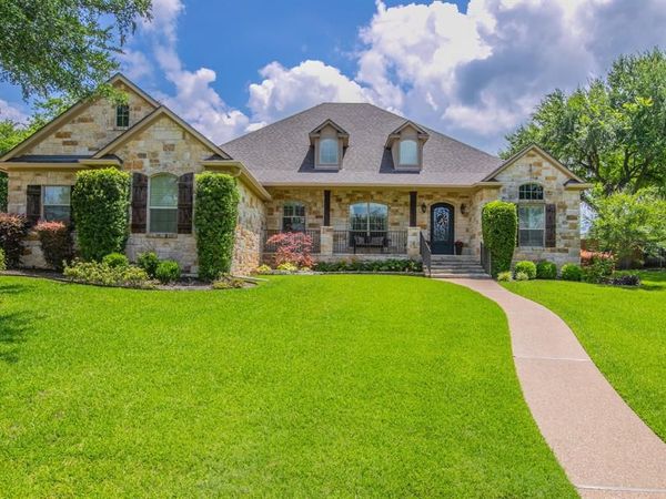 437 Winding Creek Lane, Waco, TX 76657