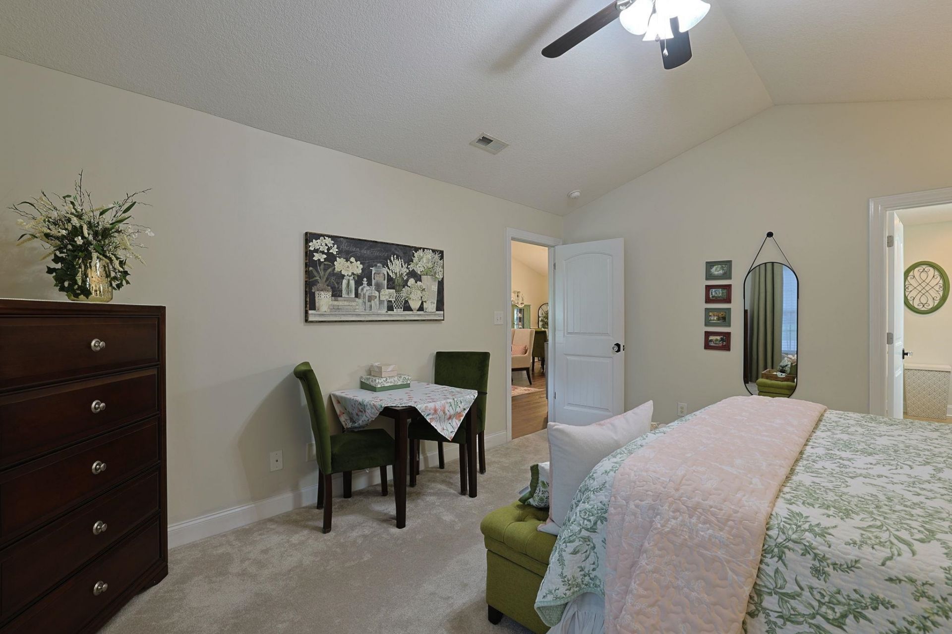 469 Oakham Dr.  Photo 13