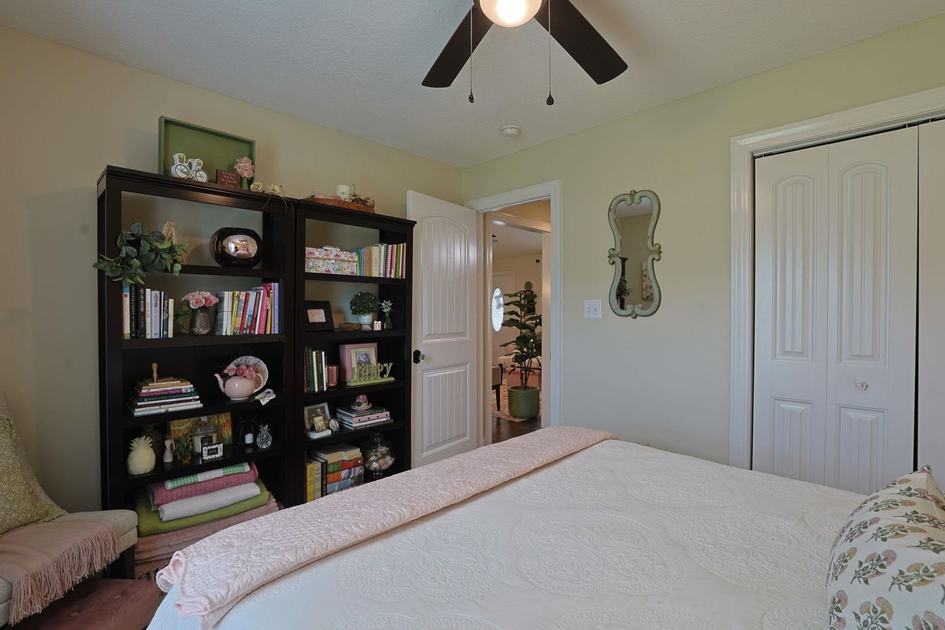 469 Oakham Dr.  Photo 18