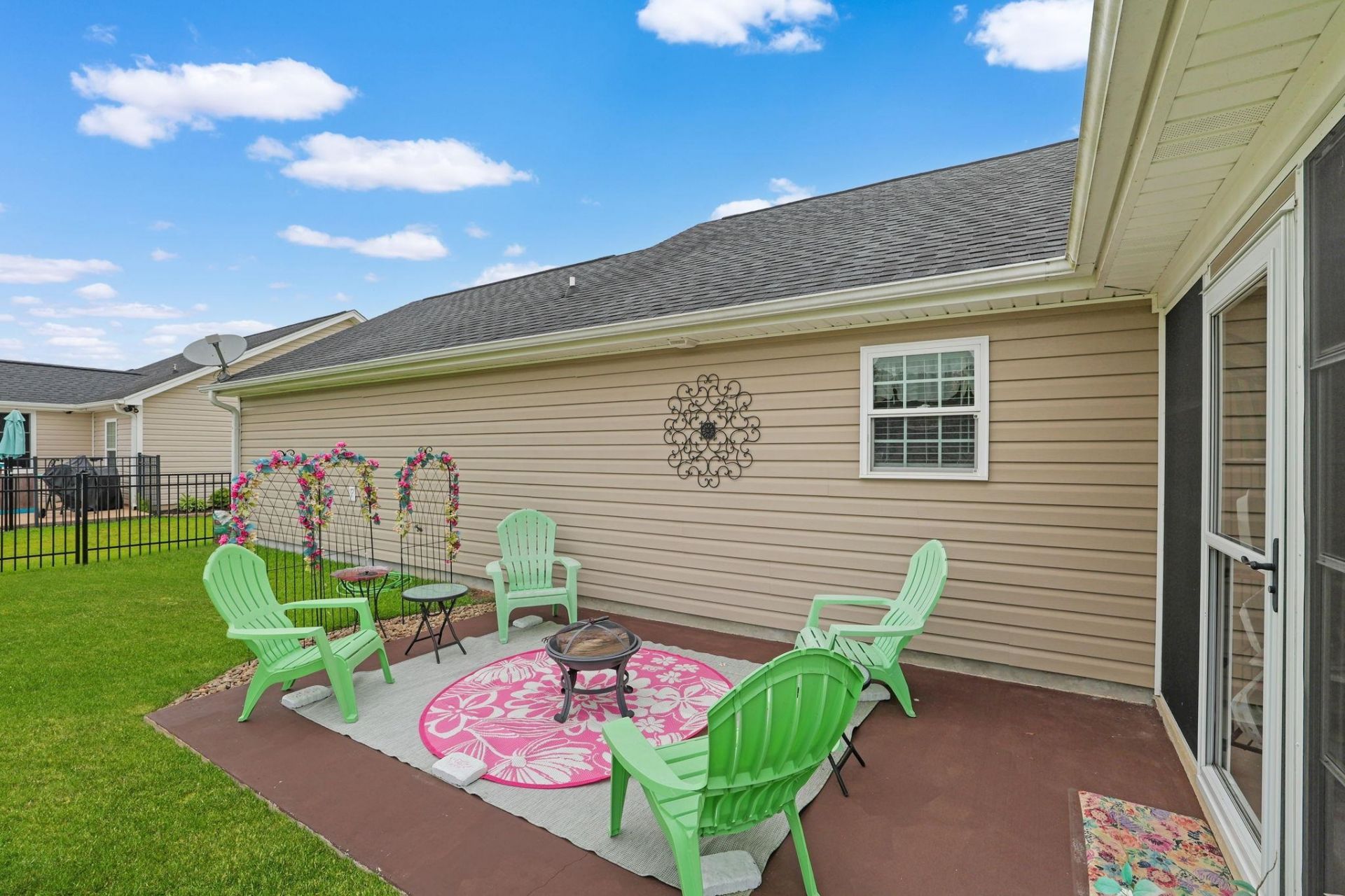 469 Oakham Dr.  Photo 25