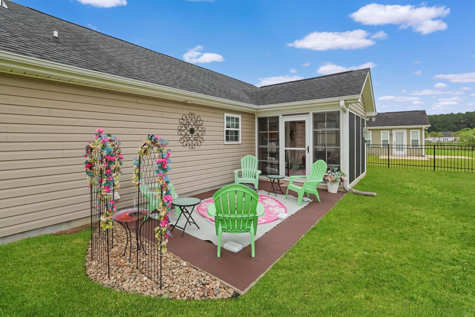 469 Oakham Dr.  Photo 26