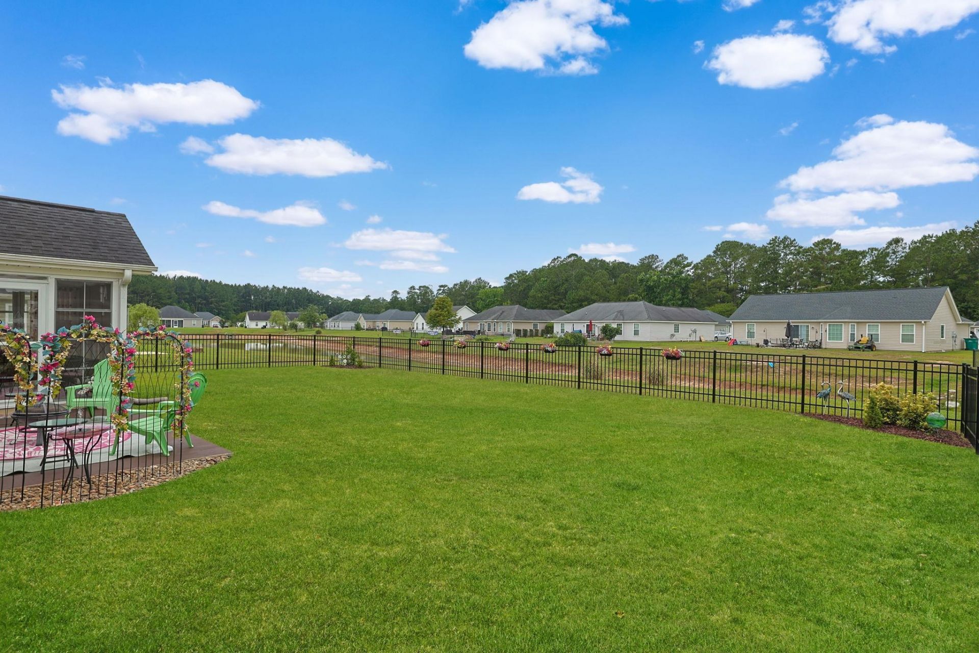 469 Oakham Dr.  Photo 27
