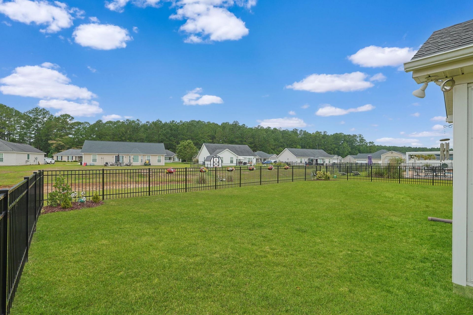 469 Oakham Dr.  Photo 29