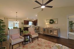 469 Oakham Dr.  photo 4