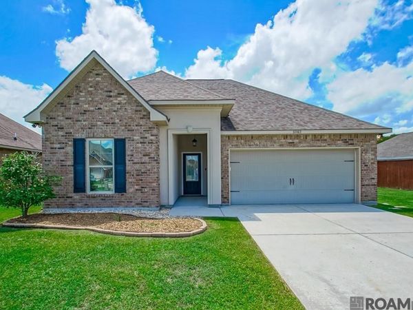 32463 Curtis Cove Ln, Denham Springs, LA 70706