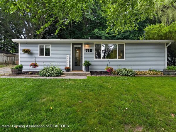 715 Birchwood Street, DeWitt, MI 48820