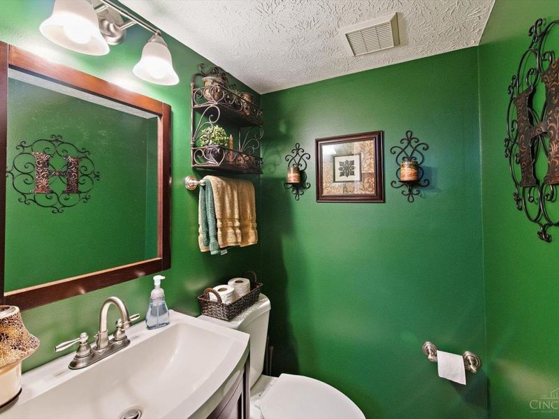 3036 Glenaire Drive, Colerain Township, OH 45251 Photo 23