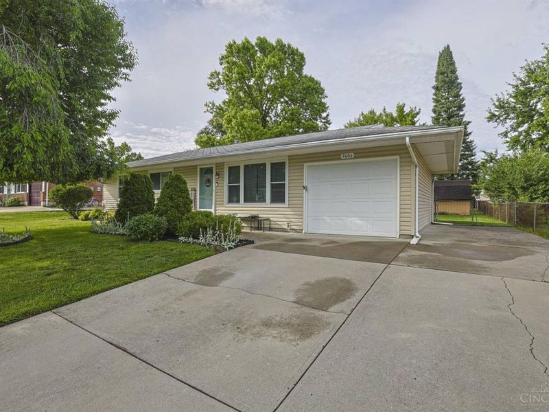 2465 Horning Drive, Fairfield, OH 45014 Photo 2