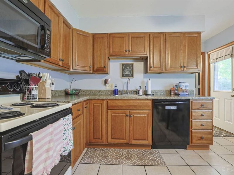 2465 Horning Drive, Fairfield, OH 45014 Photo 9