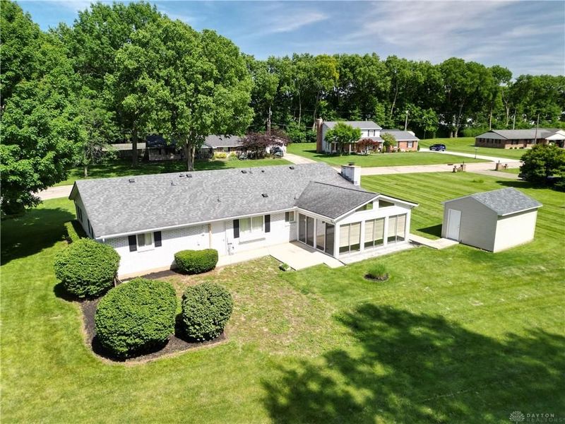 1101 E Bridle Lane, West Carrollton, OH 45449 Photo 3
