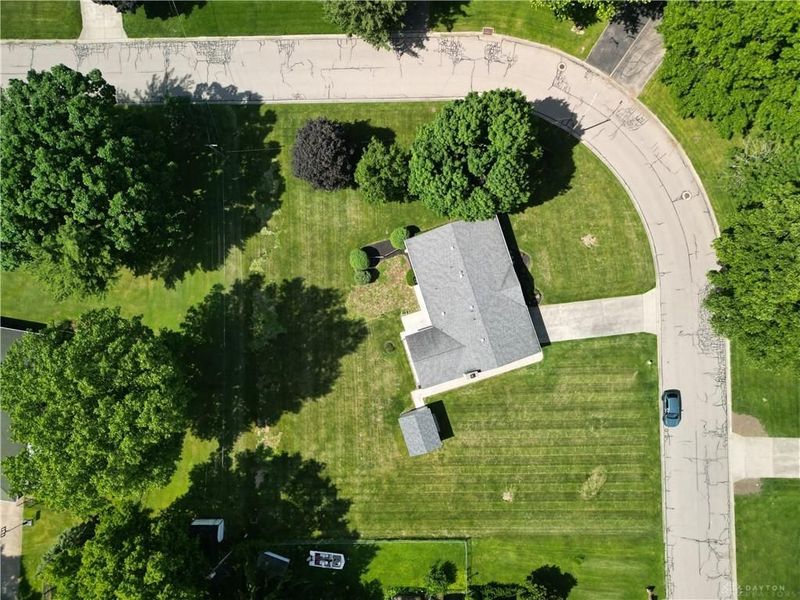 1101 E Bridle Lane, West Carrollton, OH 45449 Photo 4
