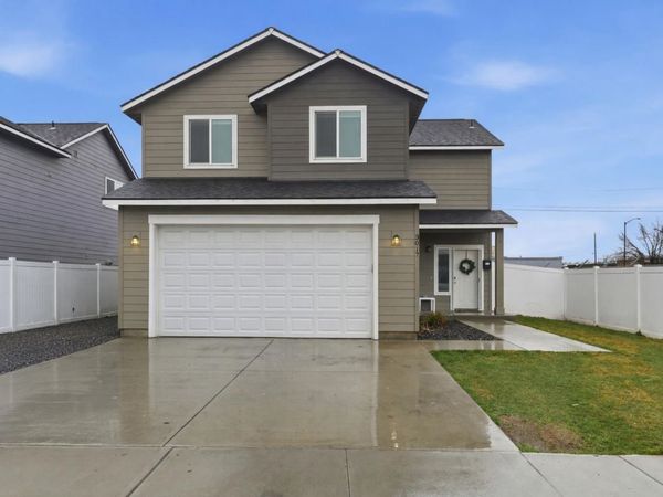 3017 E Sanson Ave, Spokane, WA 99217