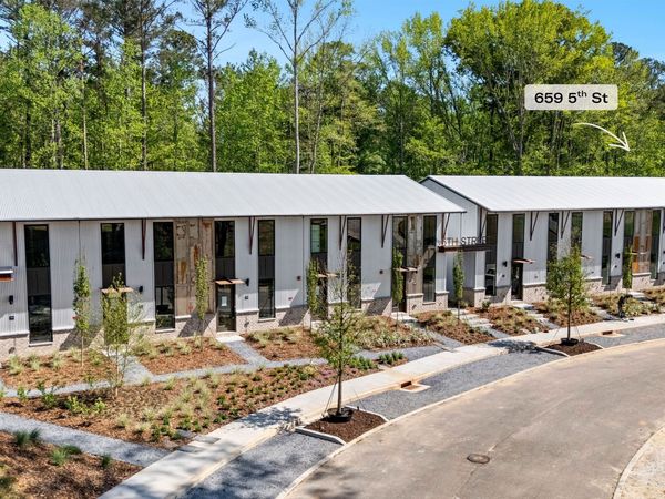 659 5th Street, Fayetteville, GA 30214