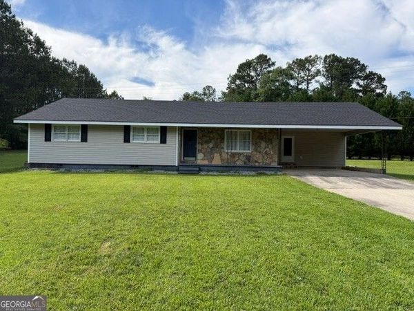 341 Sanders Davis Road, Newnan, GA 30263