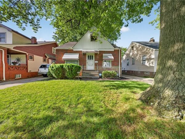 8122 Fernhill Avenue , Parma, OH 44129