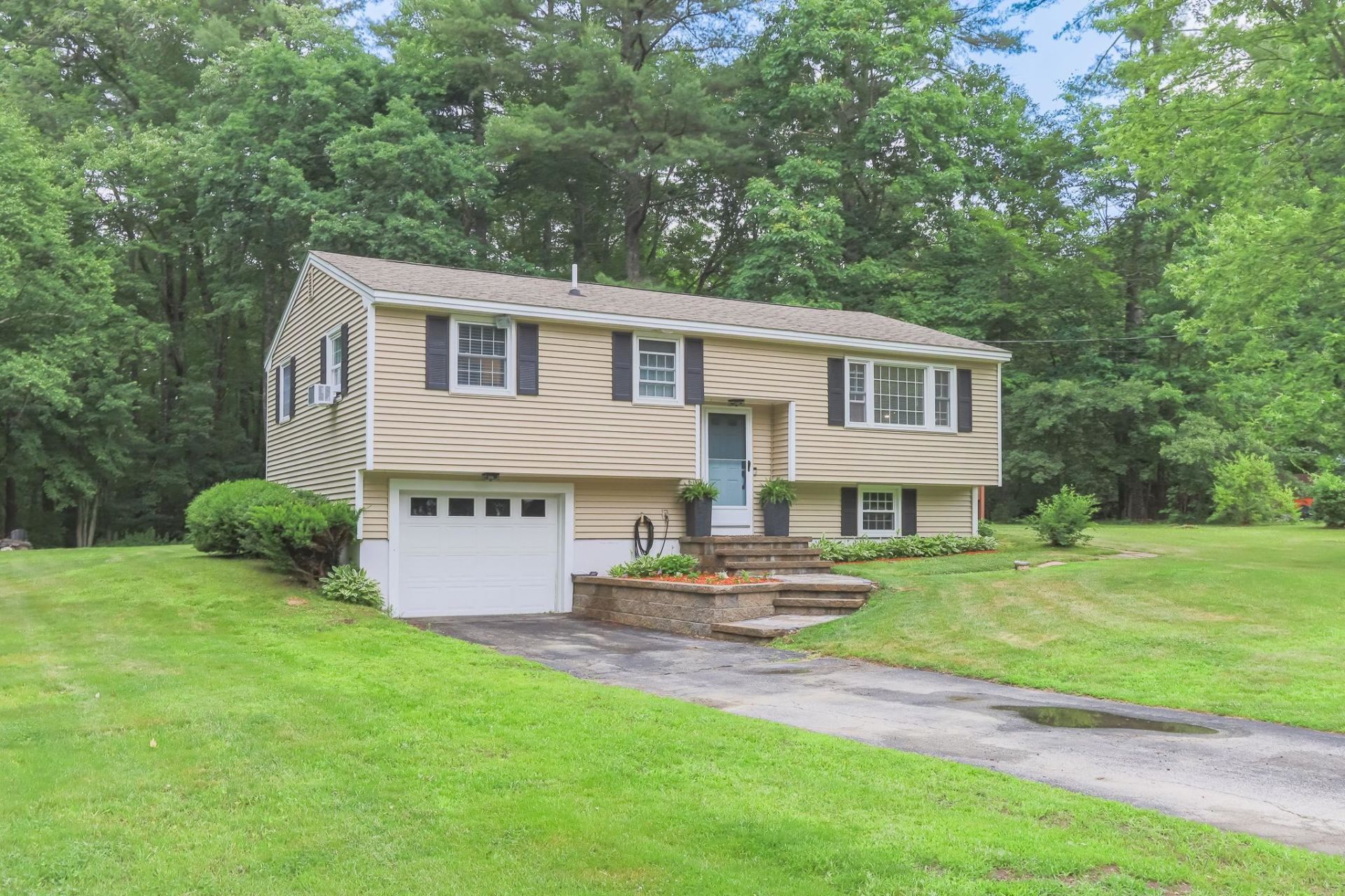344 Wilsons Crossing Road Auburn, NH 03032
